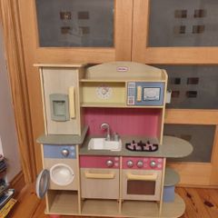 Little Tikes Play Kitchen
