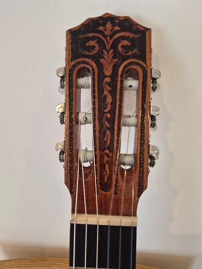 Sound American classical guitar