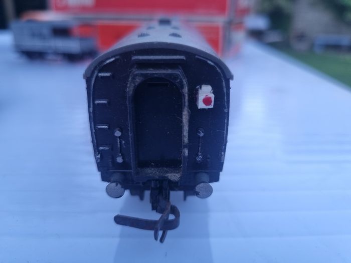 00 gauge coaches