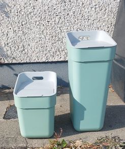 Curver bins