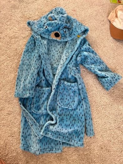 Bundle of boys clothes