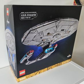 Lego U.S.S. Enterprise NCC-1701-D