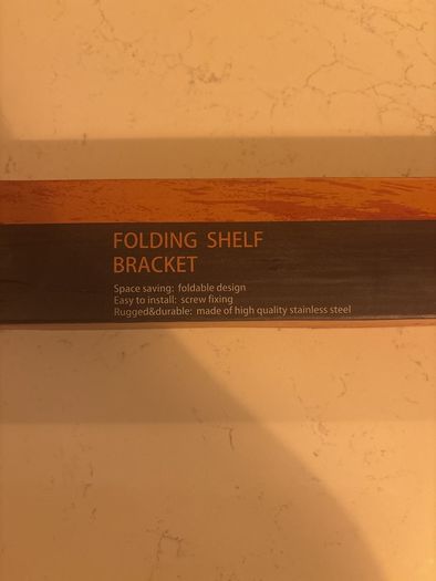 Folding shelf bracket