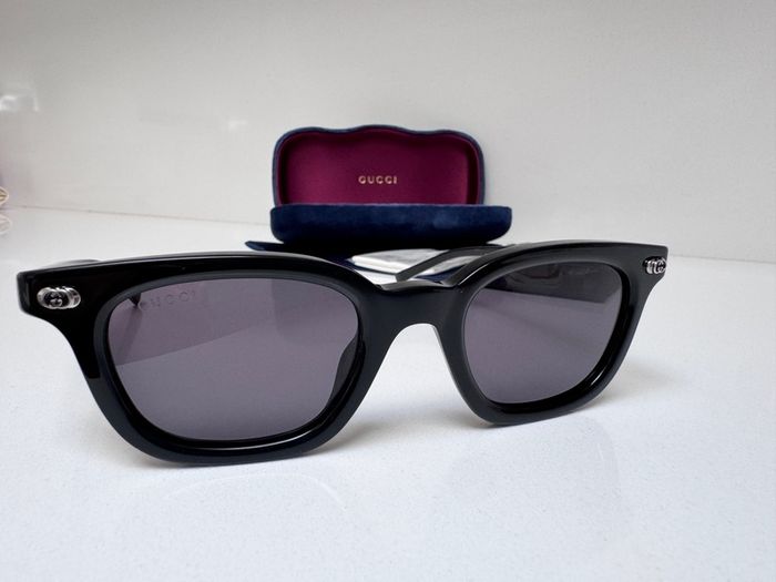 Gucci sunglasses unisex