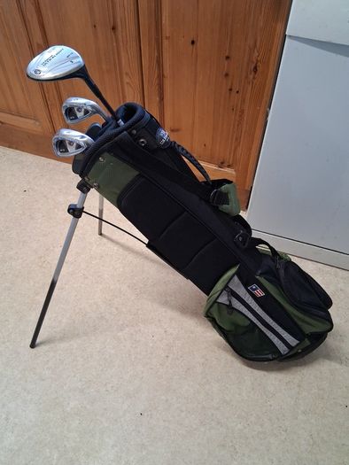 Golf Clubs. US Kids Golf Set For Right Handed 9 To 10 Year Old.Collect In Dublin Or Receive Via Post. .
