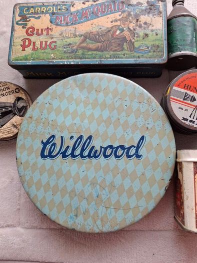 A Job Lot Of 9x  Vintage Tins Big & Small Tins All Vintage