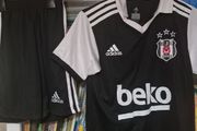 Beskitas Football Kit Age 11-12 Years old
