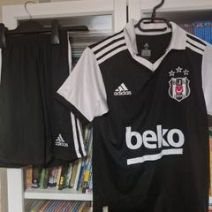 Beskitas Football Kit Age 11-12 Years old