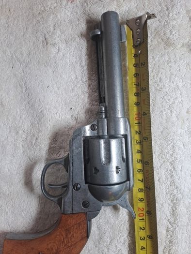 Colt 1873 Replica.