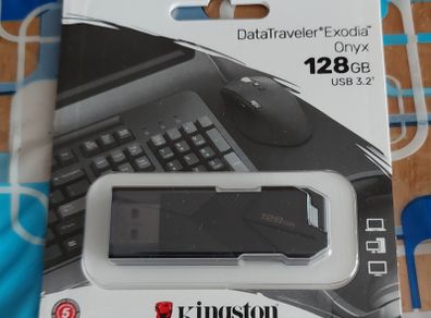 Kingston DataTraveler USB Flash Drive 3.2, 128 gb, new. Perfect gift.