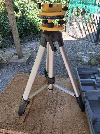 laser spirit level