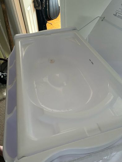 babylo changing unit and bath