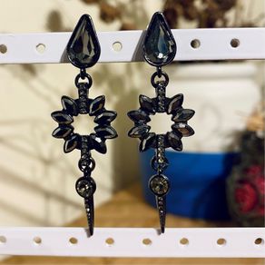 Black Pilgrim earrings