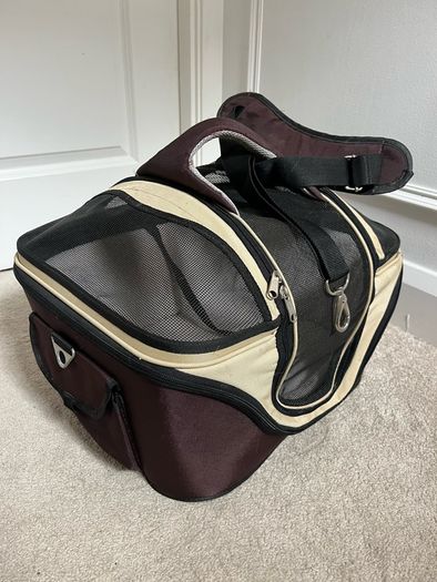pet carrier for cats and small dogs