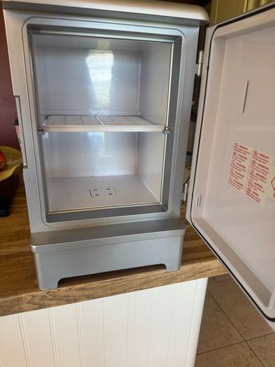 mini fridge