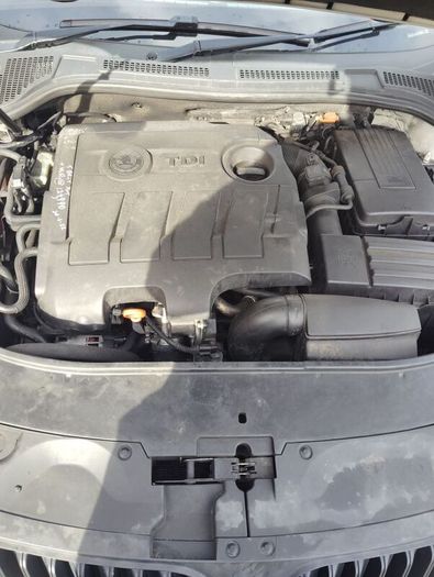 Breaking Skoda superb 2013 cayc MDM  lf9e 1.6tdi