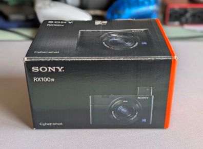 Sony RX100 IV (Mark IV) Camera