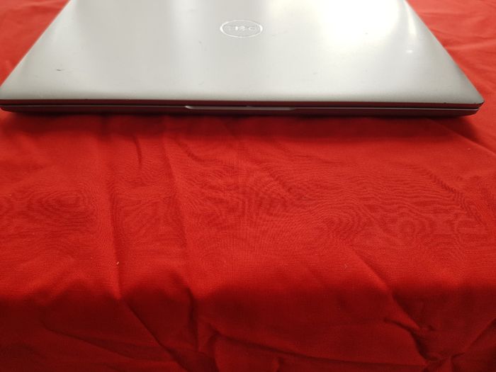 Dell Latitude 5440, i7 Cpu, 32 GB Ram, 512 GB Storage (SSD).