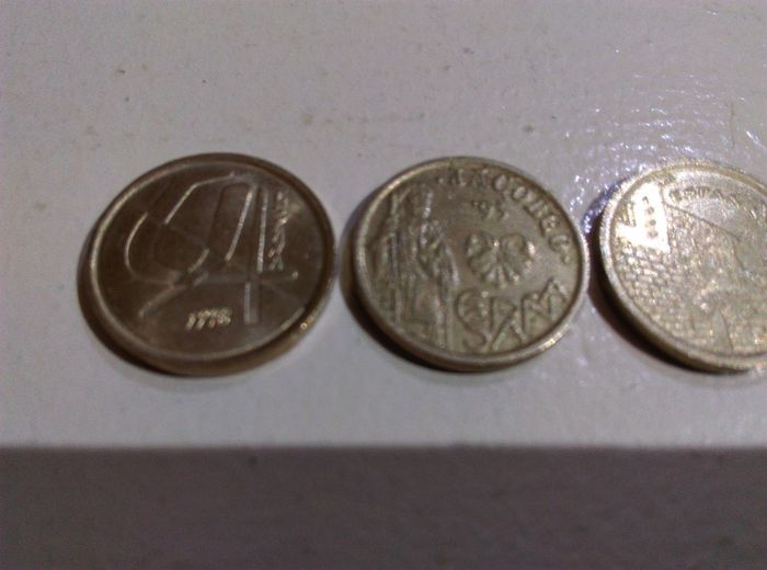 5 Pesetas x 3 Different coin