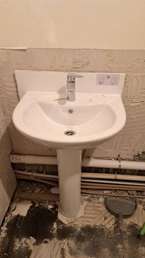 Bathtub, Sink, bathtub glass, tiles...