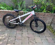 Adventure Mountain bike in great condition size 20
