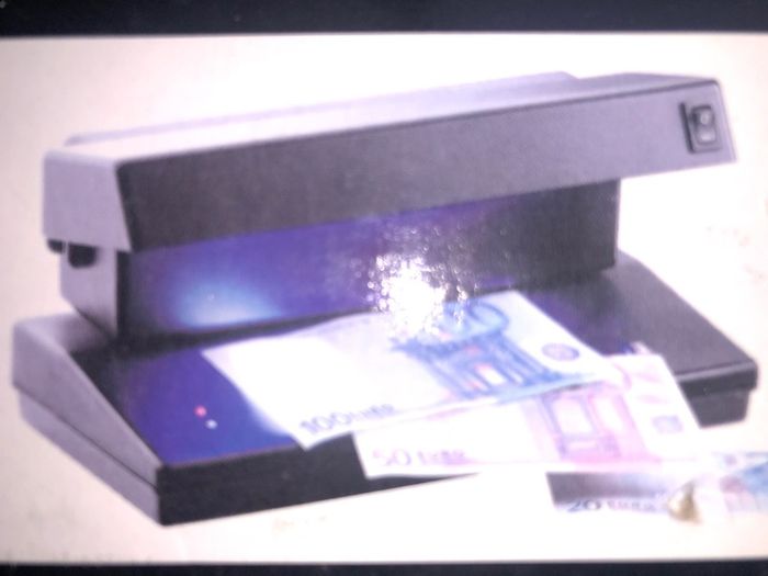 Money Detector