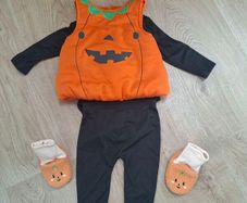 pumpkin costume