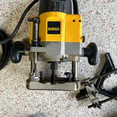 Dewalt 1/2 router 110V