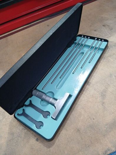 depth micrometer set. Moore and wright. 1" - 6"