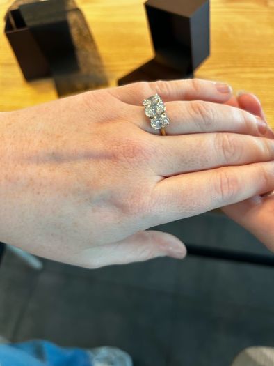 Bespoke Diamong Ring service