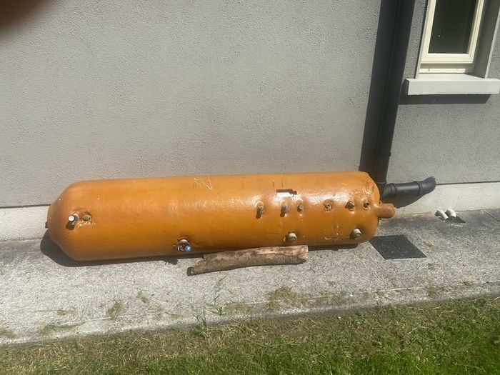 Stainless steel lagged cylinder