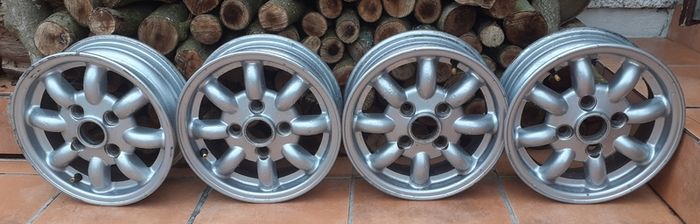 Classic Mini cooper alloy wheels