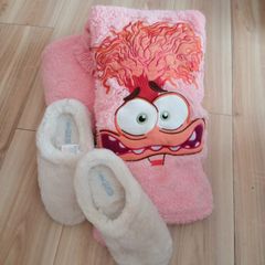 Pyjamas and slippers - Inside Out 2