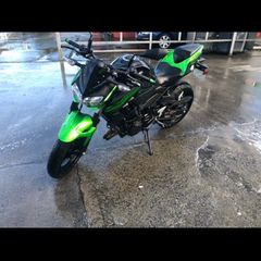 Kawasaki Z4 and Riding Gear