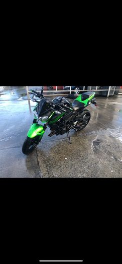 Kawasaki Z4 and Riding Gear