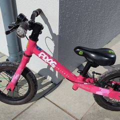 Frog tadpole balance bike
