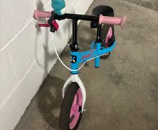 Kids Balance Bike B TWIN  Great Condition