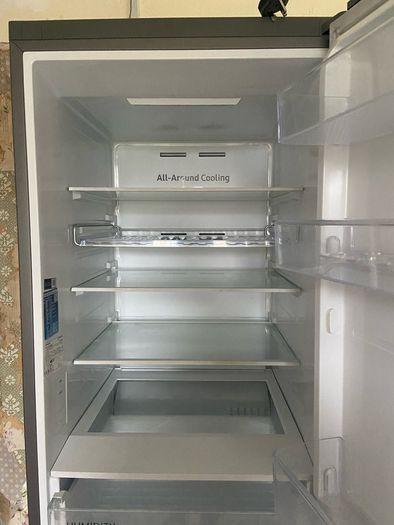 Samsung Series 6 Frost Free Freestanding Fridge Freezer Grey