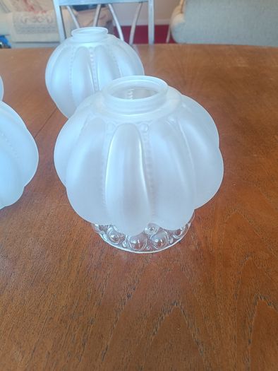 10 Vintage style frosted glass shades