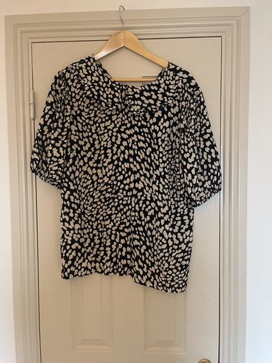 Black and cream Top