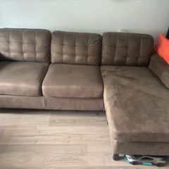 Reversible L shaped sofa