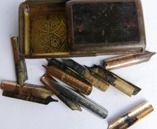 Antique 14 x Assorted Fine Quality  Dip Pen Nibs and Victorian Box