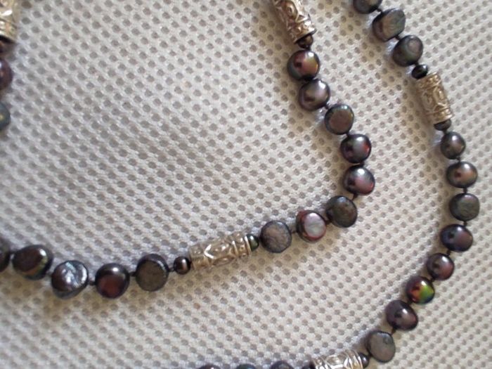 Pearls necklace