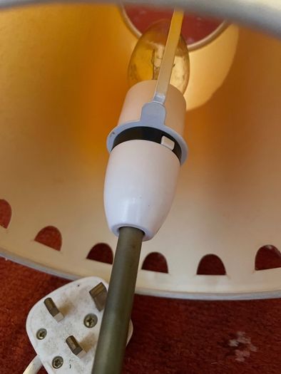 Table lamp