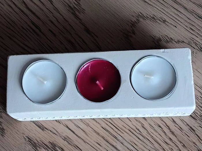 Rectangular 3 tea light candle holder