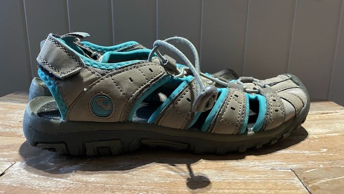 kids nius sandals Timberland and Hi tec