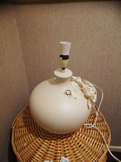 desk or table lamp