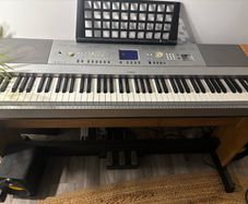 Yamaha Piano Dgx 640