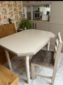 Kitchen table   two chairs