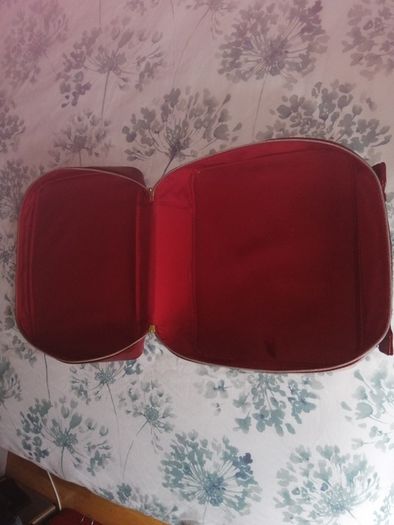 Estee lauder cosmetic case